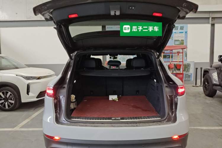 Used Porsche Cayenne 2018 Cayenne 3.0T Trunk