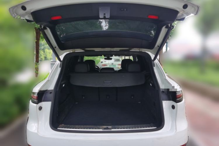Used Porsche Cayenne 2018 Cayenne 3.0T Trunk