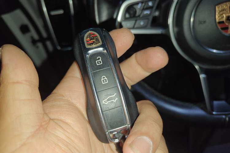 Used Porsche Cayenne 2018 Cayenne 3.0T Vehicle Key