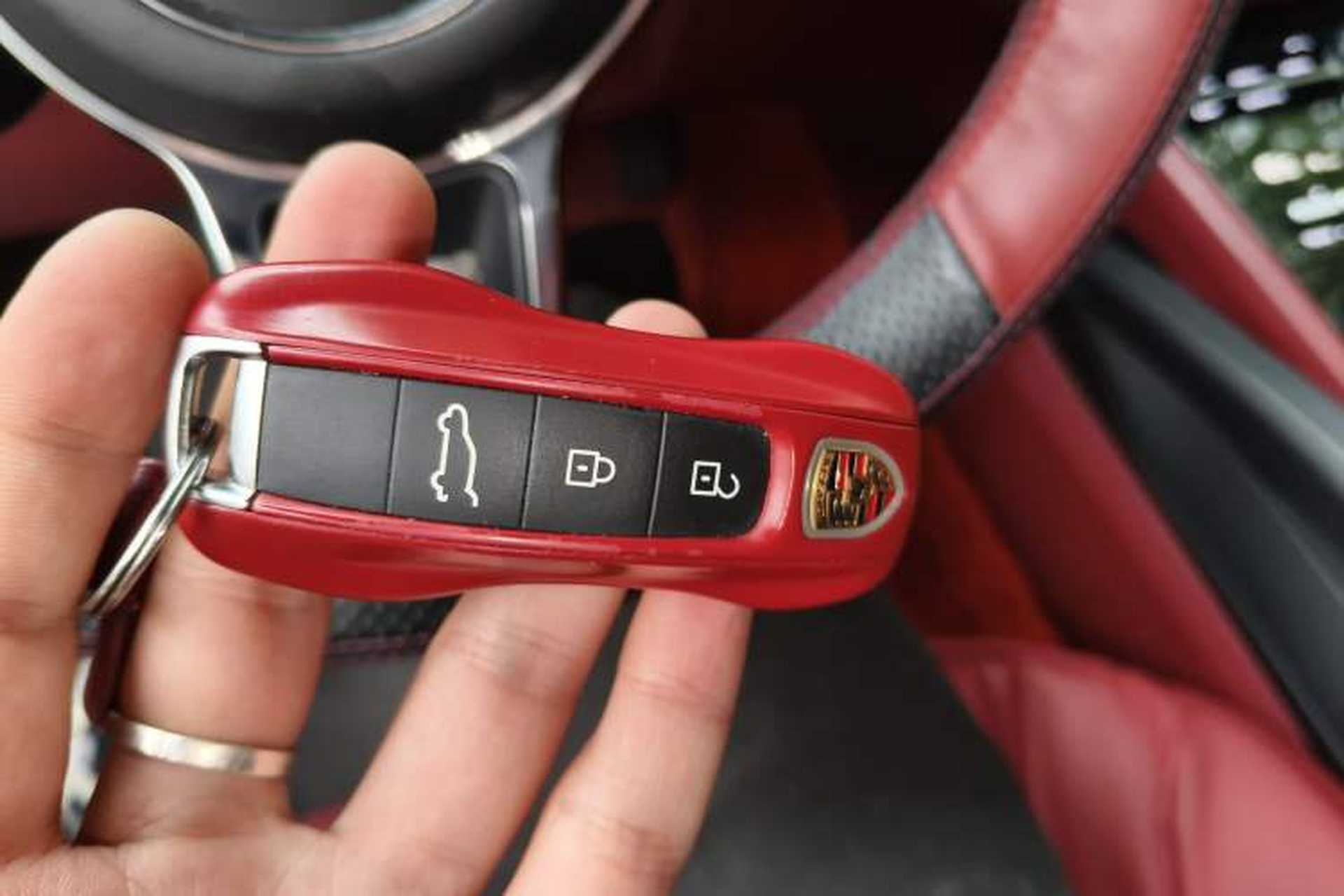 Used Porsche Cayenne 2018 Cayenne 3.0T Vehicle Key