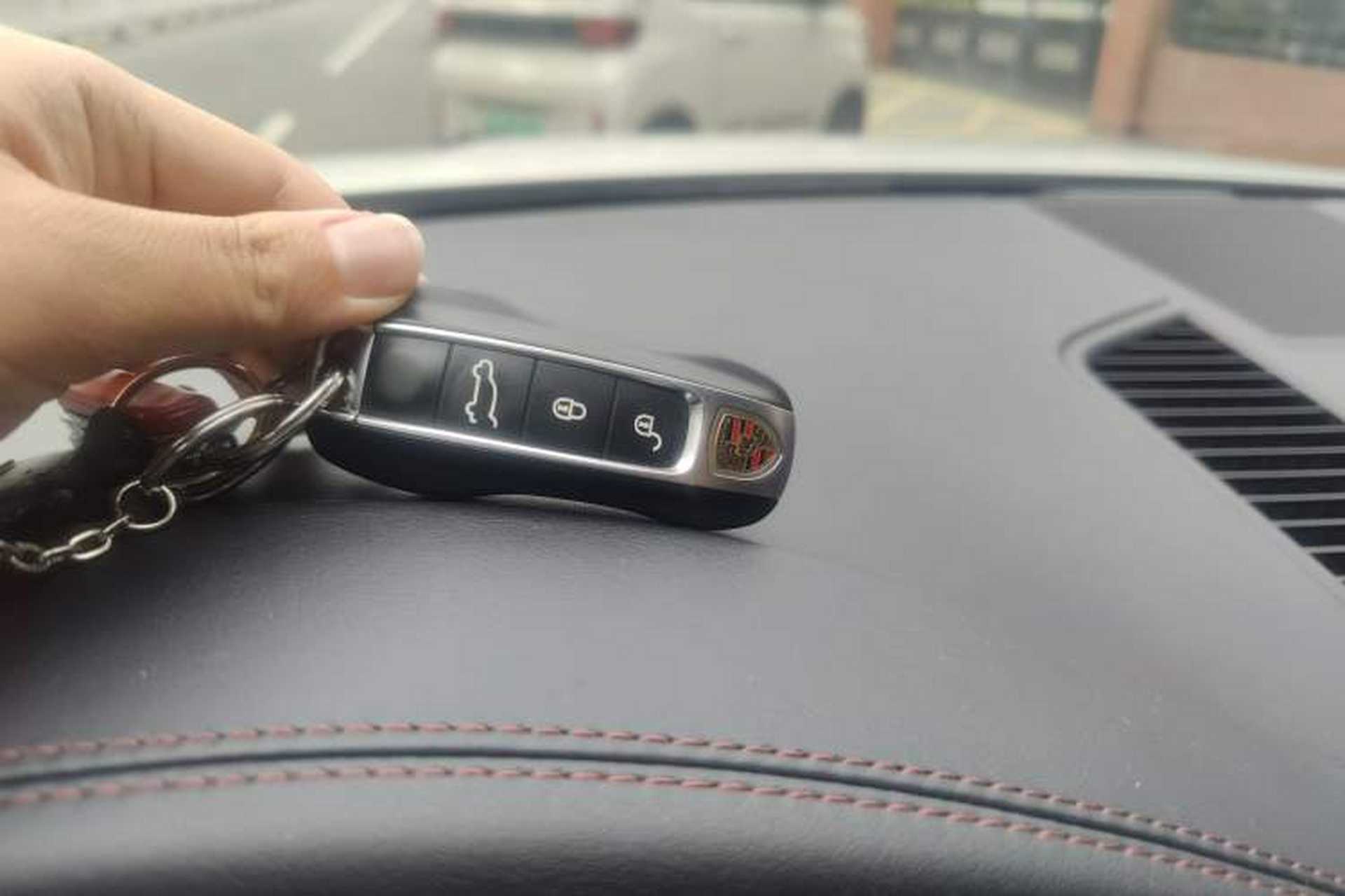 Used Porsche Cayenne 2018 Cayenne 3.0T Vehicle Key