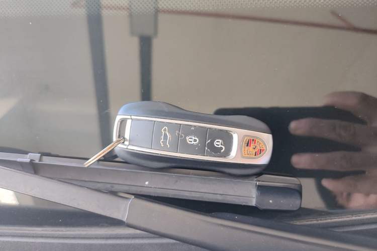Used Porsche Cayenne 2018 Cayenne 3.0T Vehicle Key