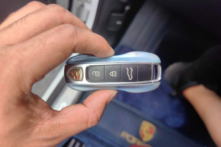 Used Porsche Cayenne 2018 Cayenne 3.0T Vehicle Key