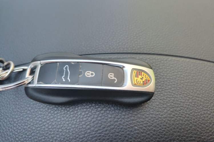 Used Porsche Cayenne 2018 Cayenne 3.0T Vehicle Key