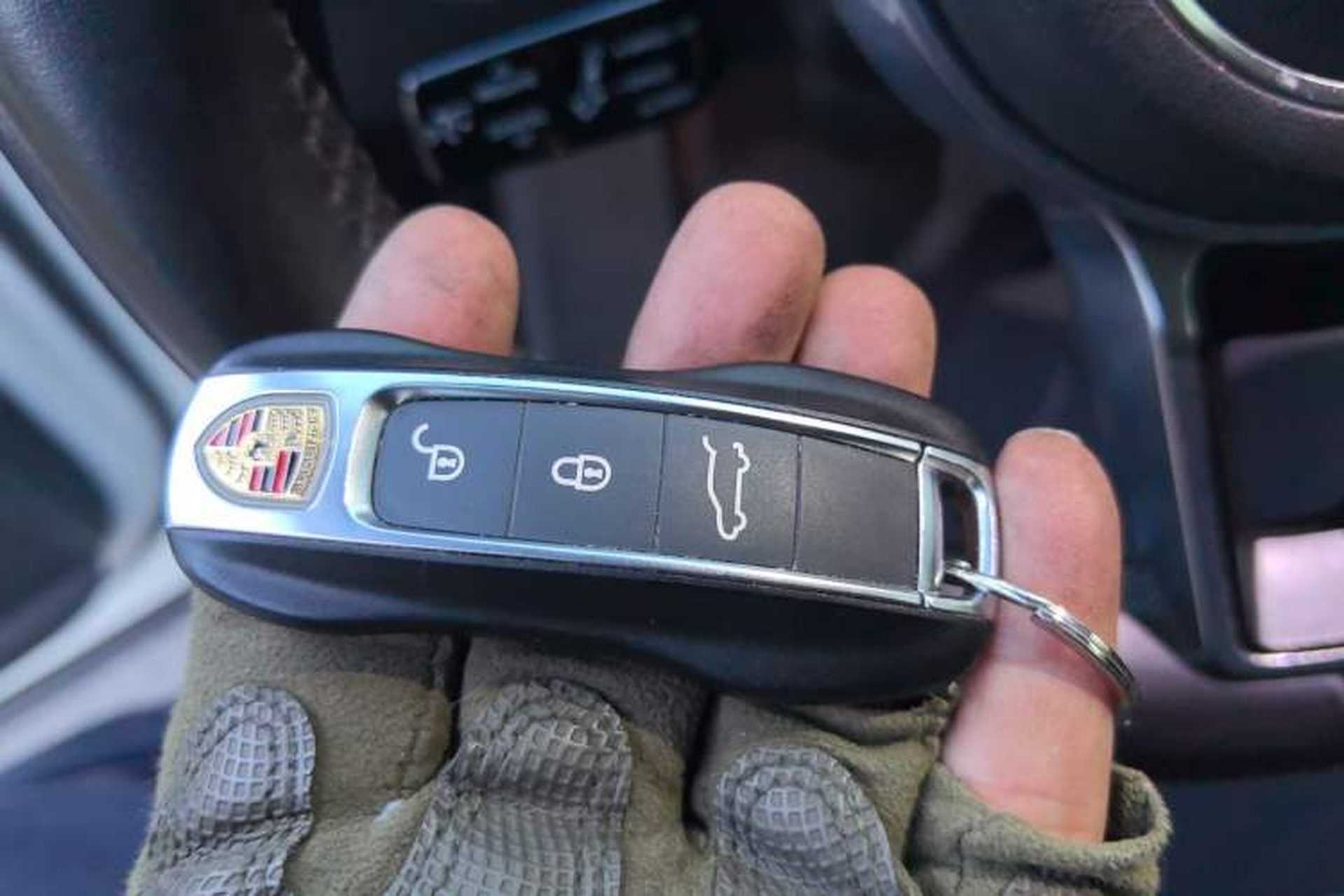 Used Porsche Cayenne 2018 Cayenne 3.0T Vehicle Key