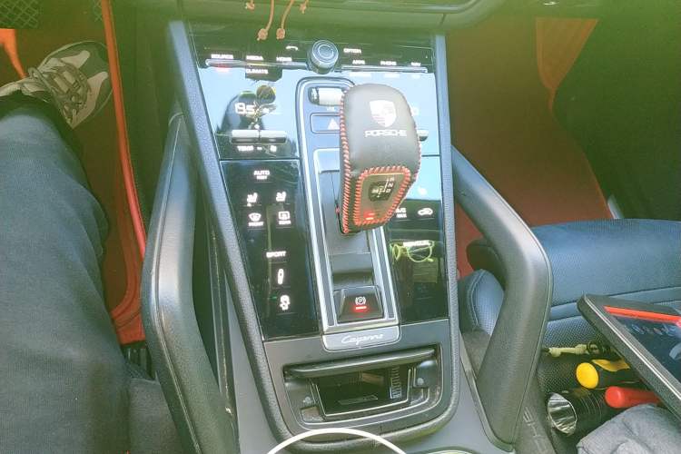 Used Porsche Cayenne 2018 Cayenne 3.0T Gear Lever