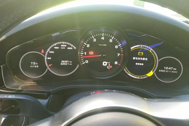 Used Porsche Cayenne 2018 Cayenne 3.0T Instrument Cluster