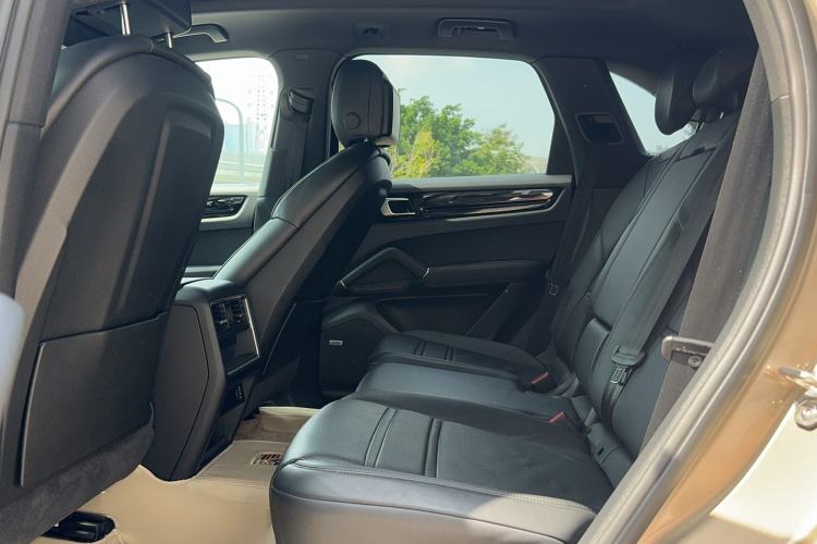 Used Porsche Cayenne 2018 Cayenne 3.0T Interior 3