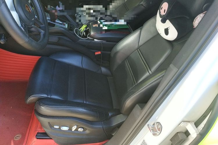 Used Porsche Cayenne 2018 Cayenne 3.0T Left Front Seat
