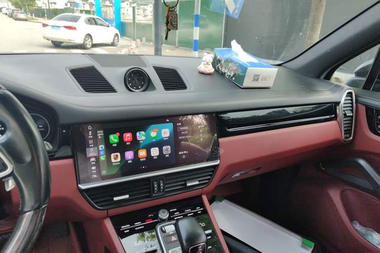 Used Porsche Cayenne 2019 Cayenne 3.0T Audio And AC Panel
