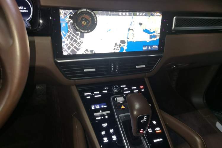 Used Porsche Cayenne 2019 Cayenne 3.0T Audio And AC Panel