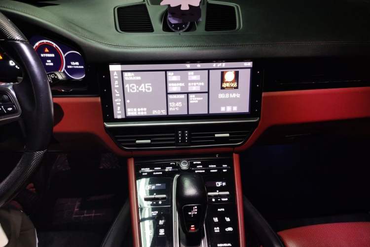 Used Porsche Cayenne 2019 Cayenne 3.0T Audio And AC Panel