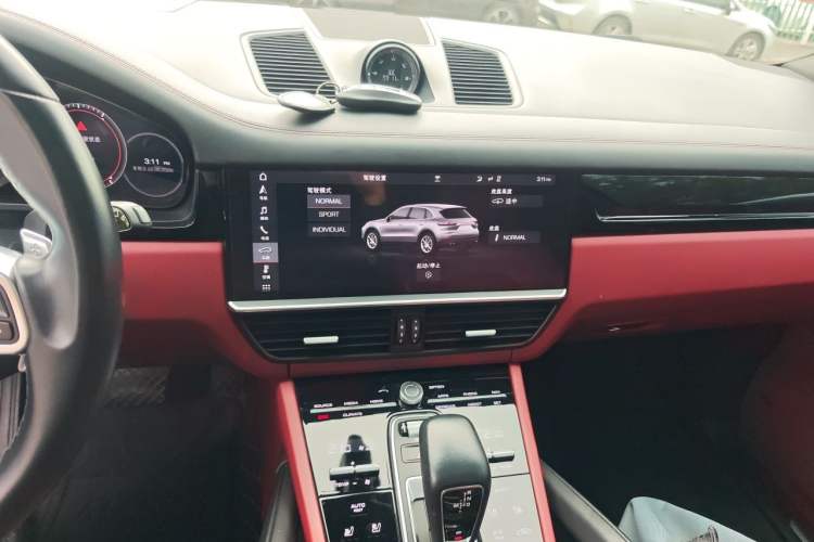 Used Porsche Cayenne 2019 Cayenne 3.0T Audio And AC Panel