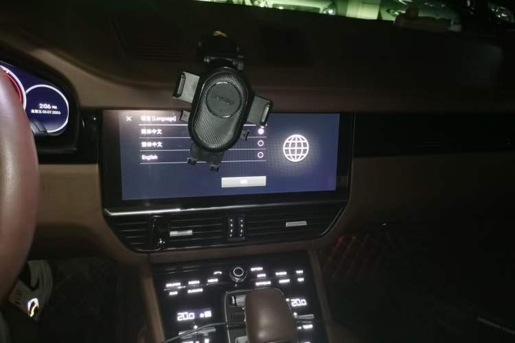 Used Porsche Cayenne 2019 Cayenne 3.0T Audio And AC Panel