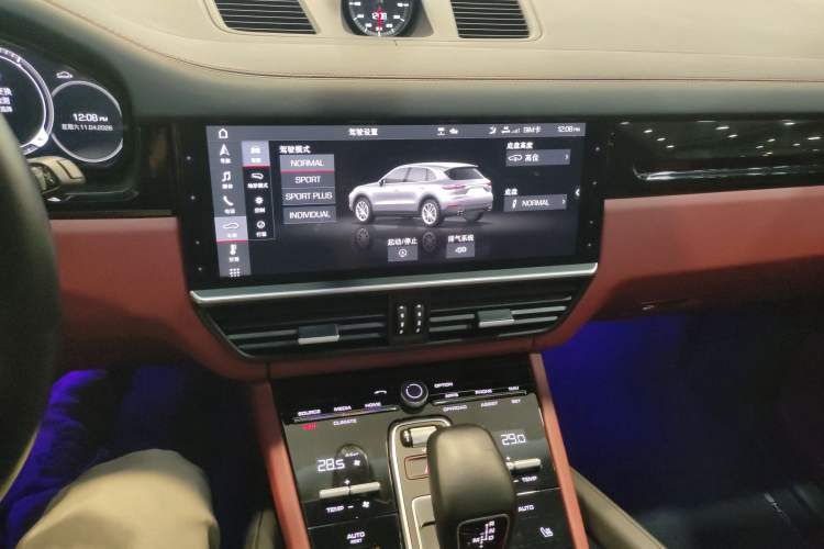 Used Porsche Cayenne 2019 Cayenne 3.0T Audio And AC Panel