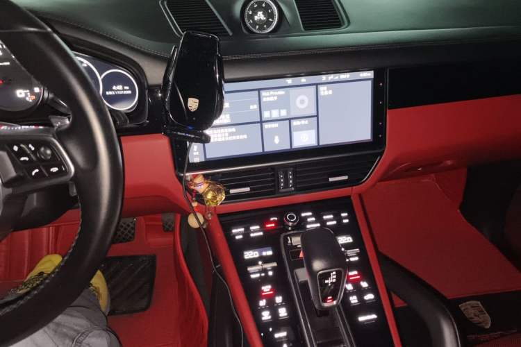 Used Porsche Cayenne 2019 Cayenne 3.0T Audio And AC Panel