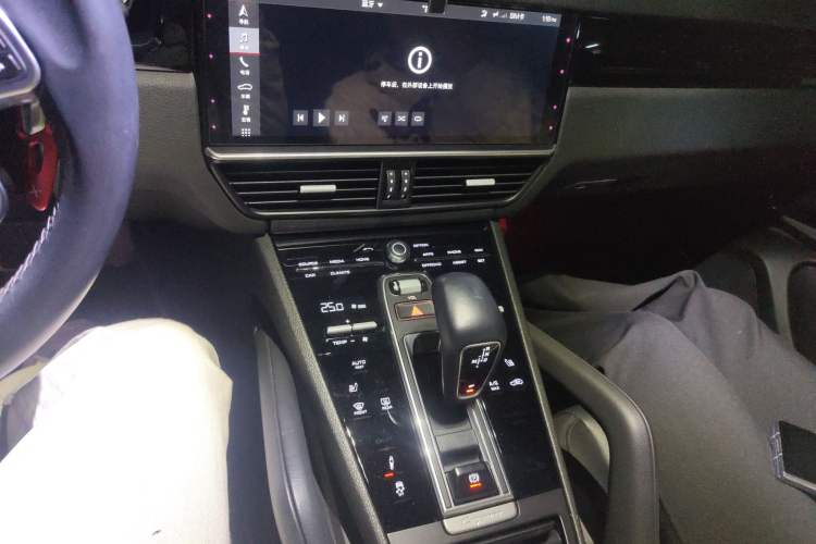 Used Porsche Cayenne 2019 Cayenne Coupé 3.0T Audio And AC Panel