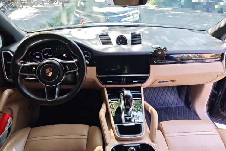 Used Porsche Cayenne 2019 Cayenne 3.0T Center Console