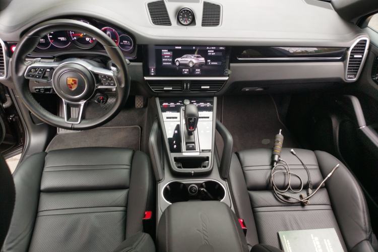 Used Porsche Cayenne 2019 Cayenne Coupé 3.0T Center Console