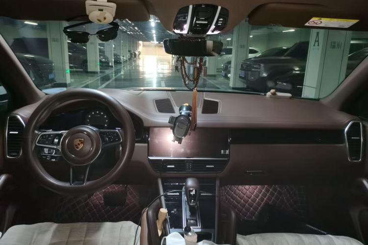 Used Porsche Cayenne 2019 Cayenne 3.0T Center Console