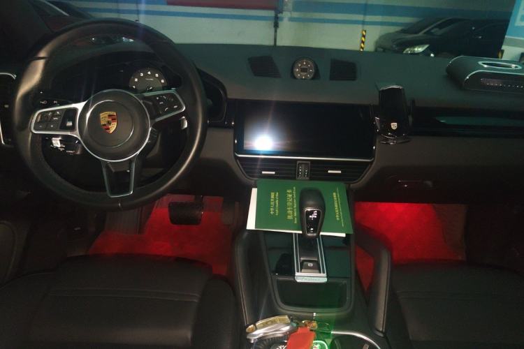 Used Porsche Cayenne 2019 Cayenne 3.0T Center Console