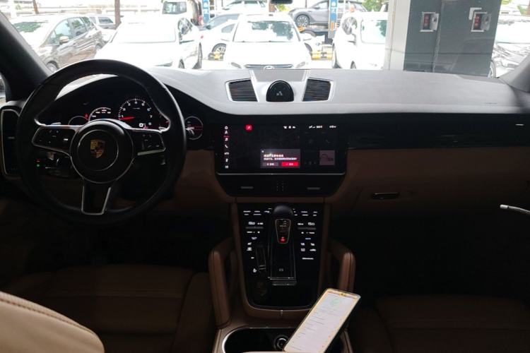 Used Porsche Cayenne 2019 Cayenne 3.0T Center Console