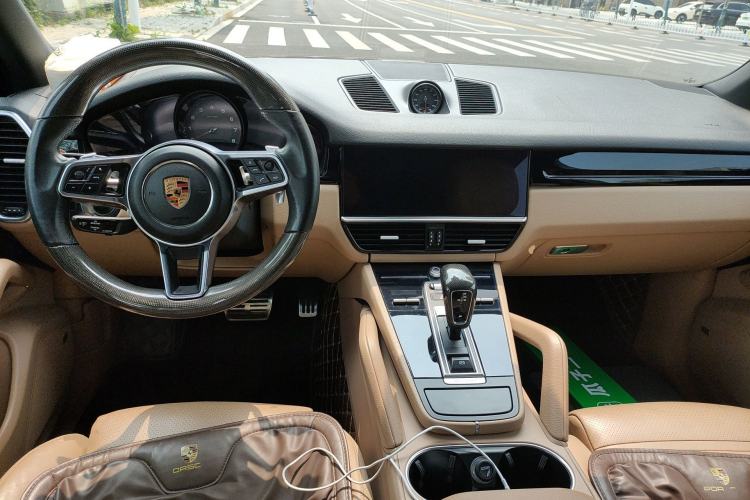 Used Porsche Cayenne 2019 Cayenne 3.0T Center Console
