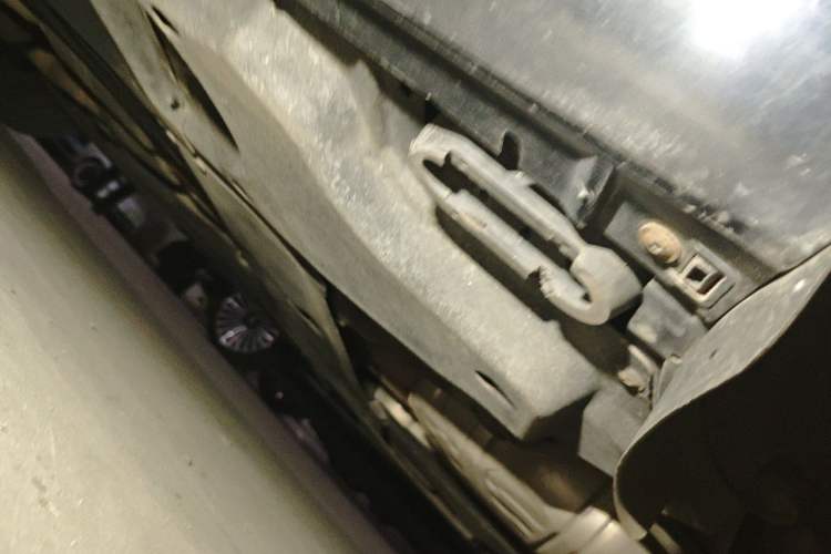 Used Porsche Cayenne 2019 Cayenne 3.0T Chassis Rear Left