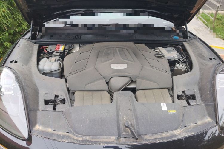 Used Porsche Cayenne 2019 Cayenne 3.0T Engine Bay