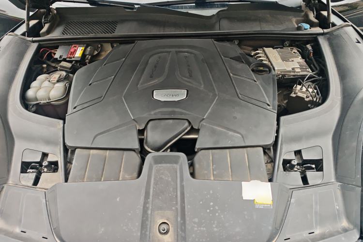 Used Porsche Cayenne 2019 Cayenne 3.0T Engine Bay