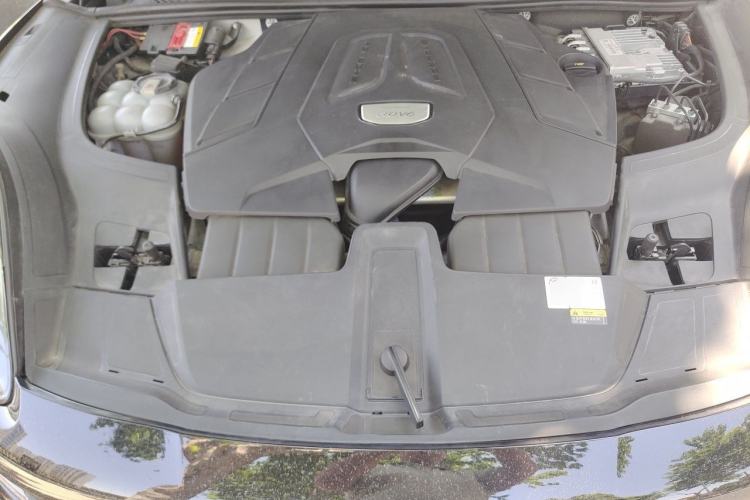 Used Porsche Cayenne 2019 Cayenne 3.0T Engine Bay