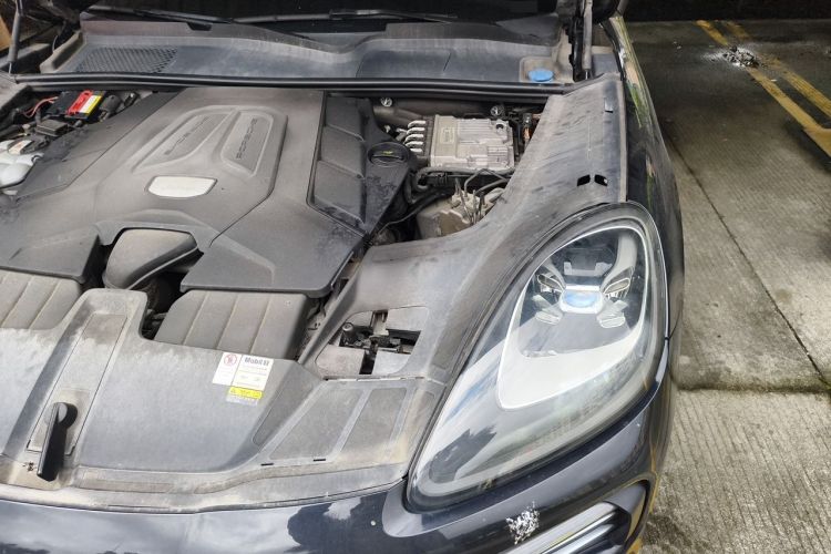 Used Porsche Cayenne 2019 Cayenne 3.0T Engine Bay Left