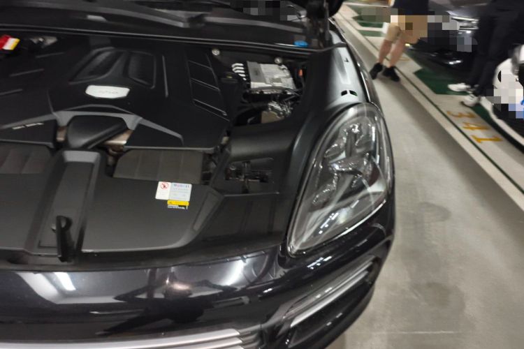 Used Porsche Cayenne 2019 Cayenne 3.0T Engine Bay Left