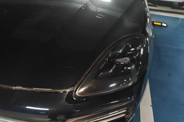 Used Porsche Cayenne 2019 Cayenne 3.0T Engine Bay Left