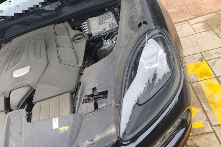 Used Porsche Cayenne 2019 Cayenne 3.0T Engine Bay Left