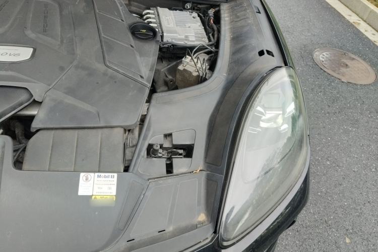 Used Porsche Cayenne 2019 Cayenne 3.0T Engine Bay Left