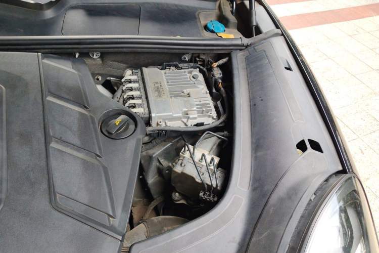 Used Porsche Cayenne 2019 Cayenne 3.0T Engine Bay Left