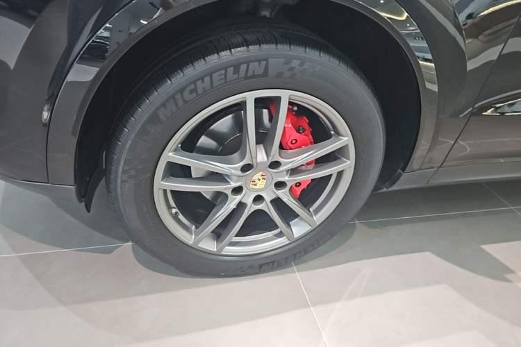 Used Porsche Cayenne 2019 Cayenne 3.0T Exterior 4