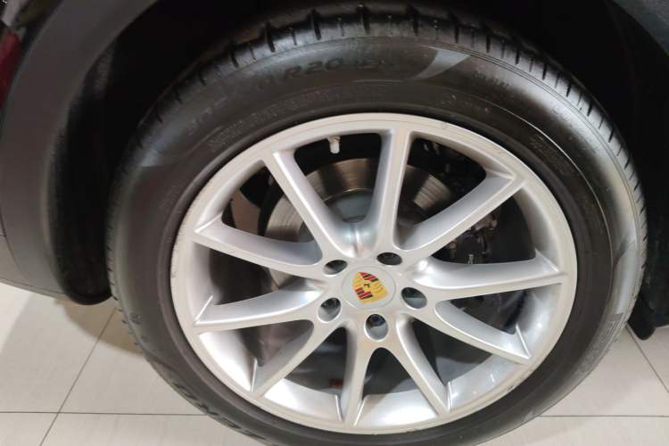 Used Porsche Cayenne 2019 Cayenne 3.0T Exterior 5