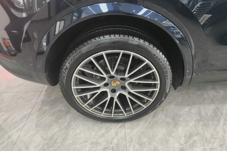 Used Porsche Cayenne 2019 Cayenne Coupé 3.0T Exterior 5