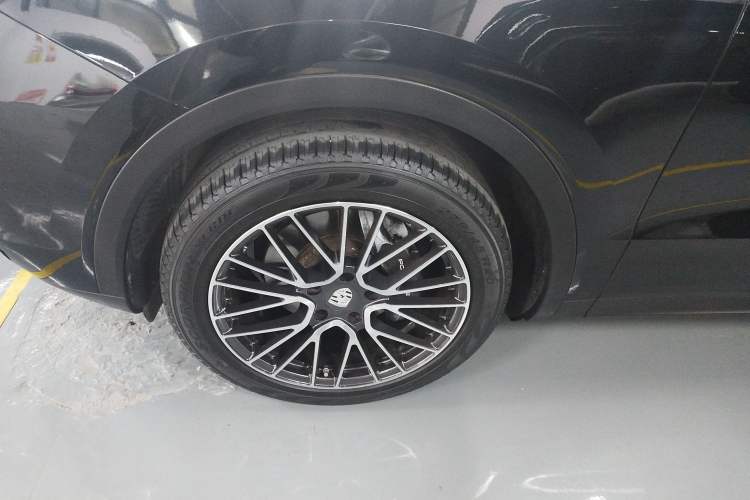 Used Porsche Cayenne 2019 Cayenne 3.0T Exterior 7