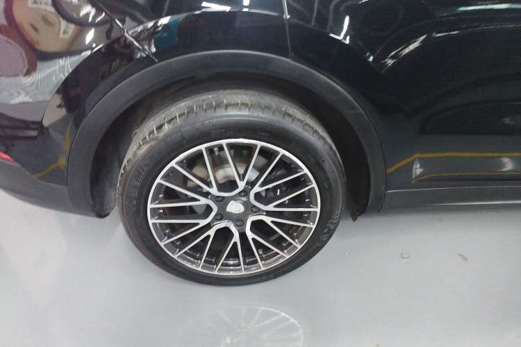 Used Porsche Cayenne 2019 Cayenne 3.0T Exterior 8
