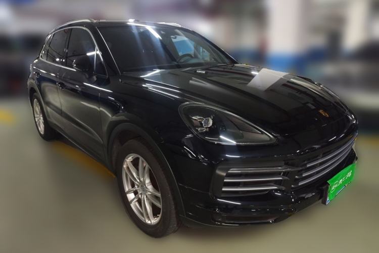 Used Porsche Cayenne 2019 Cayenne 3.0T Front Right 45 Deg
