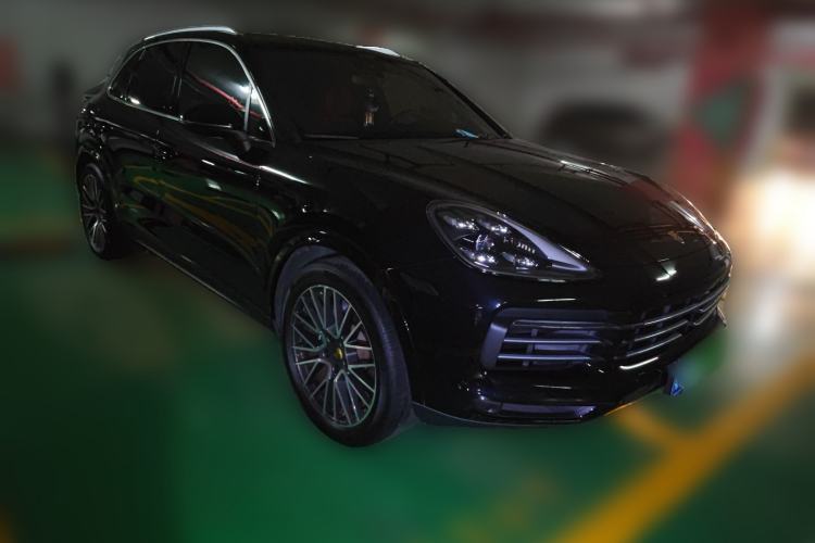 Used Porsche Cayenne 2019 Cayenne 3.0T Front Right 45 Deg