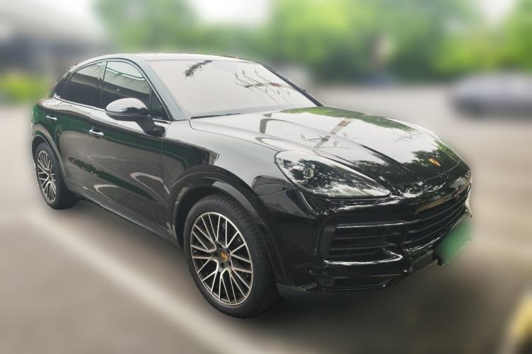 Used Porsche Cayenne 2019 Cayenne Coupé 3.0T Front Right 45 Deg