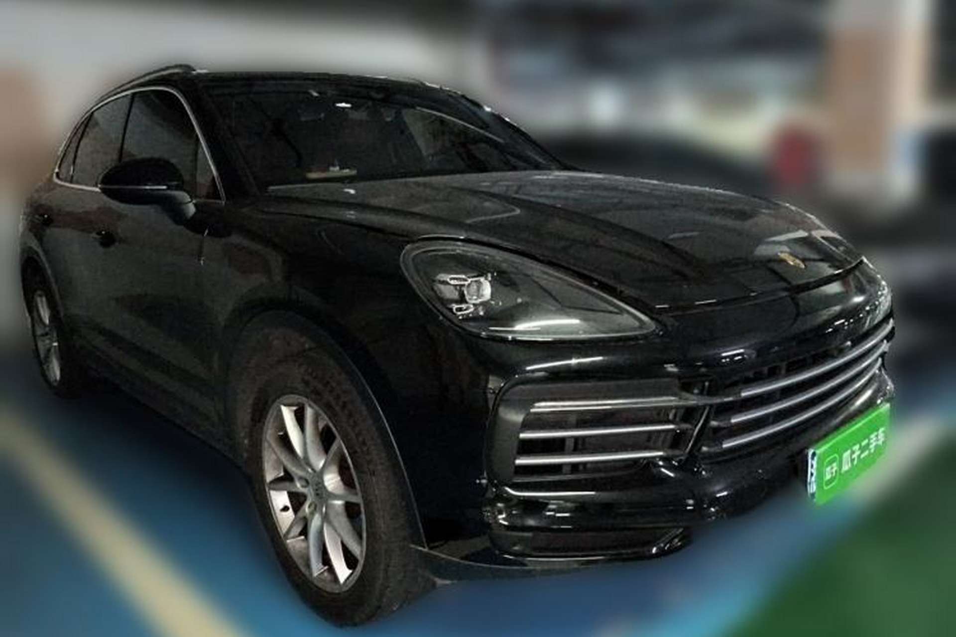 Used Porsche Cayenne 2019 Cayenne 3.0T Front Right 45 Deg