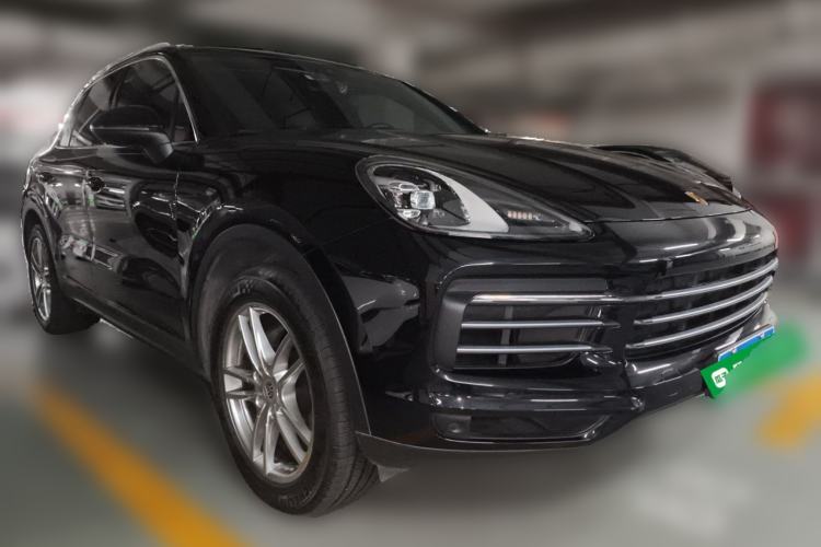 Used Porsche Cayenne 2019 Cayenne 3.0T Front Right 45 Deg