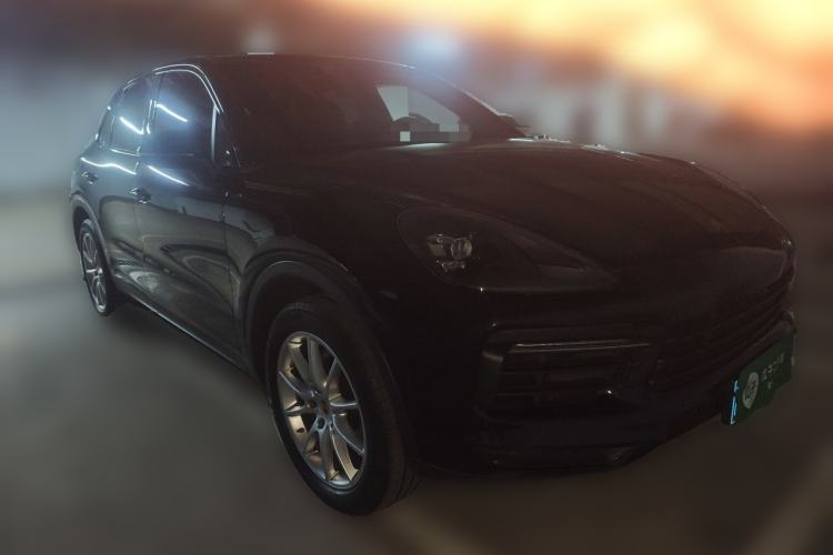 Used Porsche Cayenne 2019 Cayenne 3.0T Front Right 45 Deg