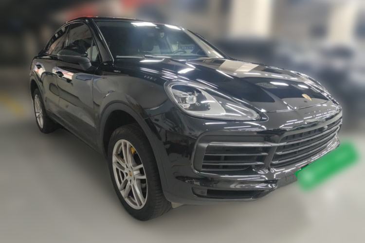 Used Porsche Cayenne 2019 Cayenne Coupé 3.0T Front Right 45 Deg