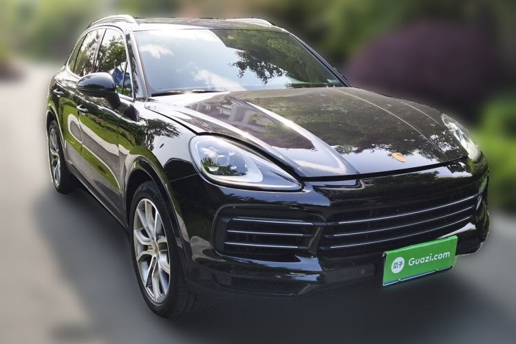 Used Porsche Cayenne 2019 Cayenne 3.0T Front Right 45 Deg